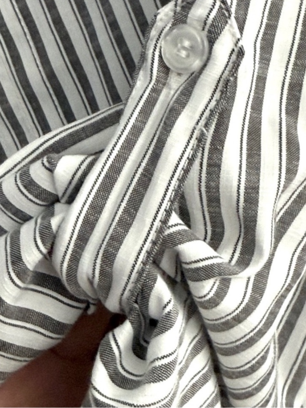 Max Studio Relaxed Fit Blouse Tab Sleeve Pocket Striped Black White Size XL - Picture 6 of 11